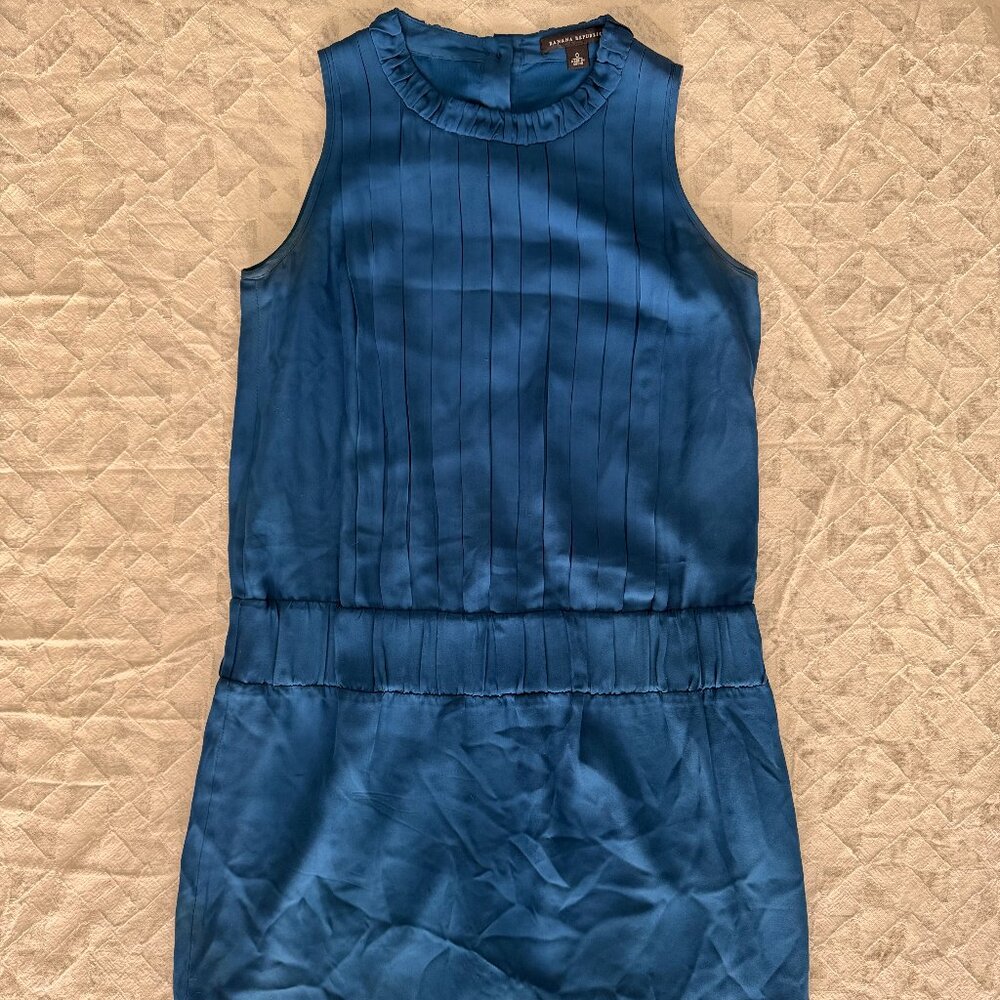 BANANA REPUBLIC Blue Pleated Ruffle Neck Drop Waist Mini Dress - Size 0